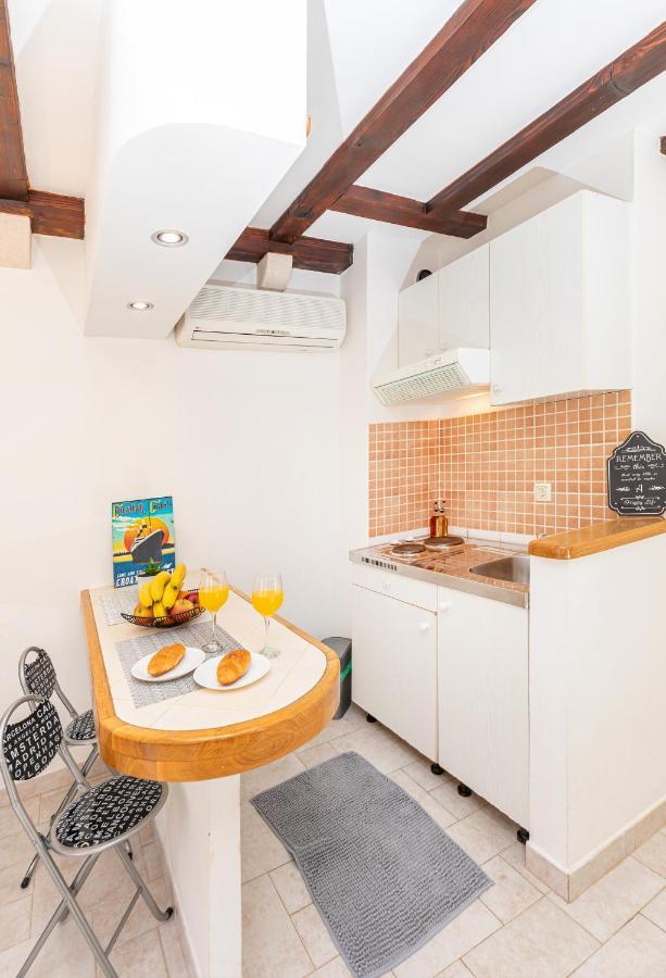 Studio Apartments Old Town Inn And Marko دوبروفينك المظهر الخارجي الصورة